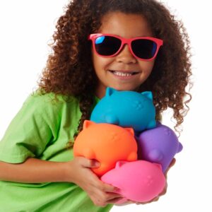 Super NeeDoh Cool Cats lifestyle photo 2